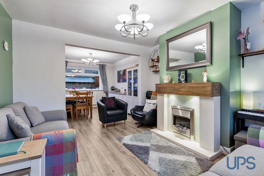 13 Silverstream Crescent