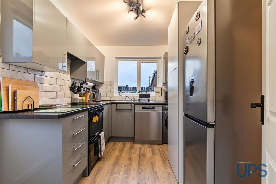 13 Silverstream Crescent