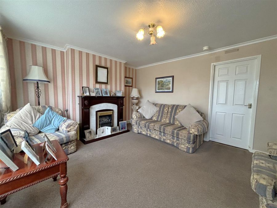 14 Sunningdale Green