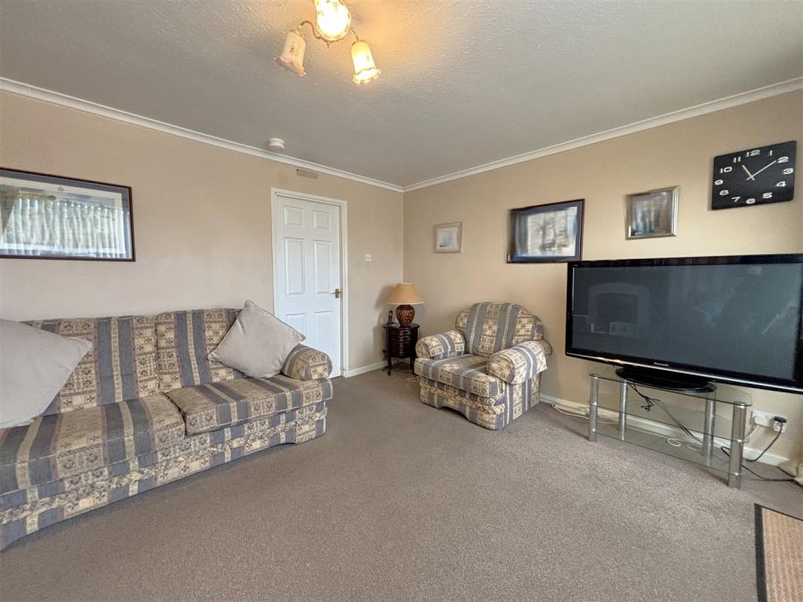 14 Sunningdale Green