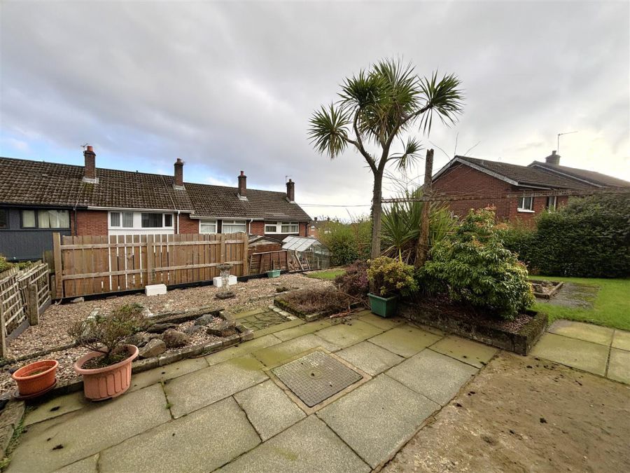 14 Sunningdale Green