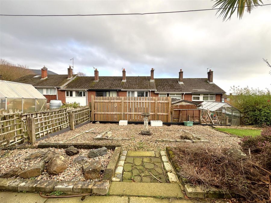 14 Sunningdale Green