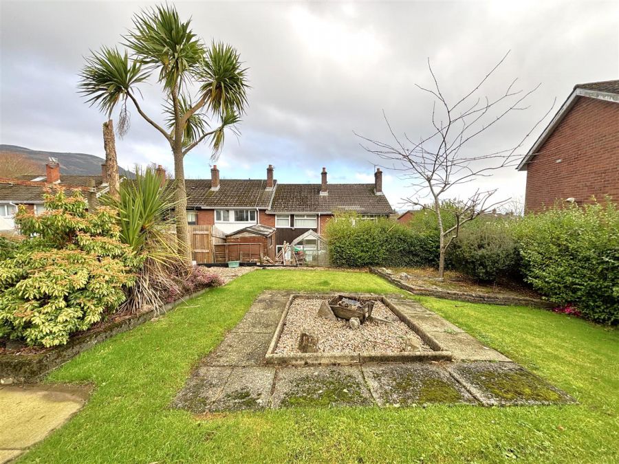 14 Sunningdale Green