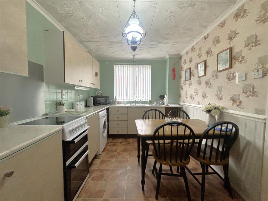 14 Sunningdale Green