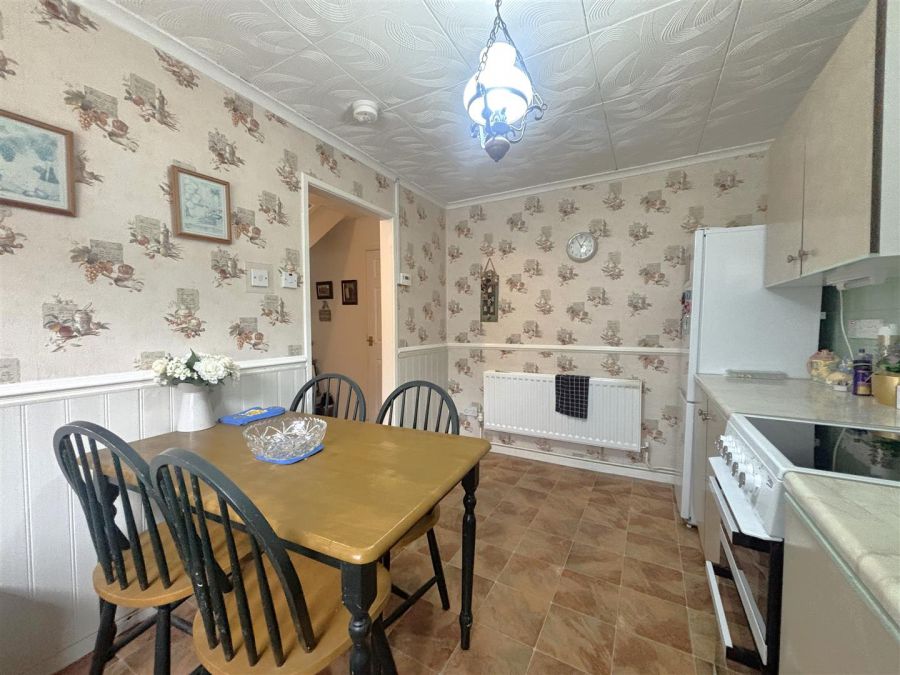 14 Sunningdale Green