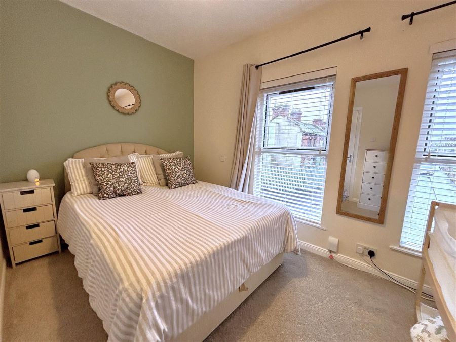 65 Fortwilliam Parade