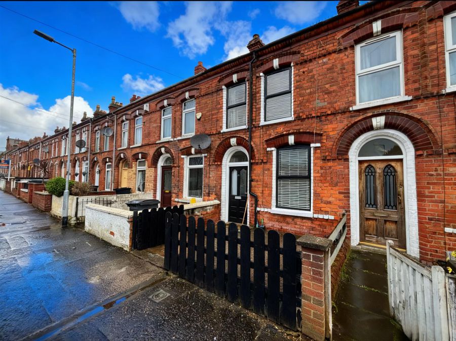 65 Fortwilliam Parade