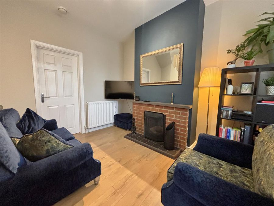 65 Fortwilliam Parade