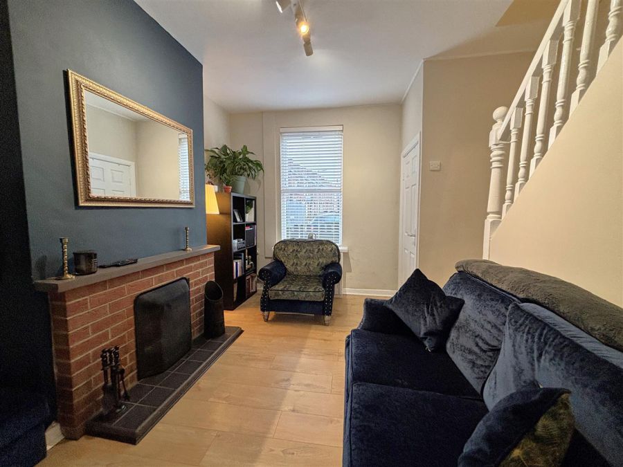 65 Fortwilliam Parade