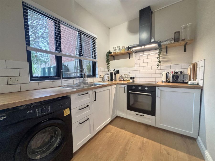 65 Fortwilliam Parade