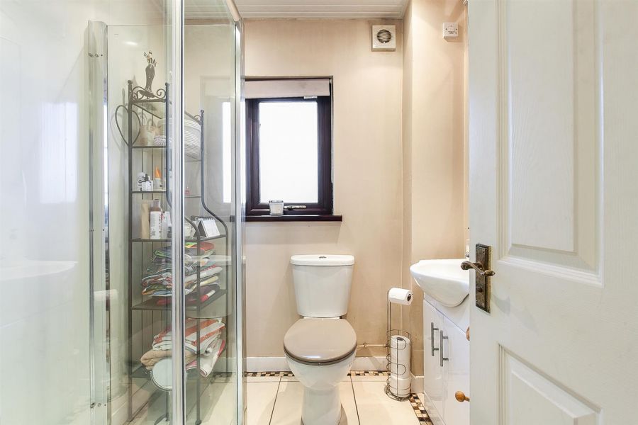 Chestnut Lodge, 98 Somerton Road