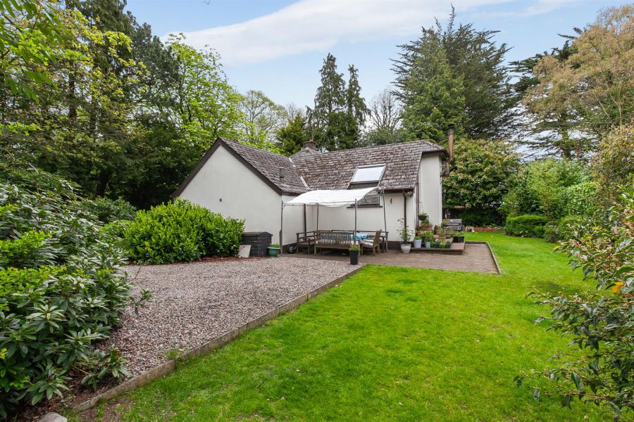 Chestnut Lodge, 98 Somerton Road