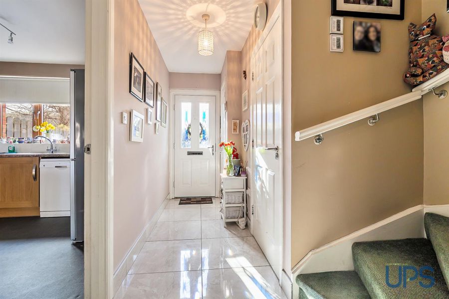 203 Alexandra Park Avenue