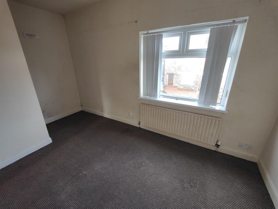 32 Dhu Varren Crescent