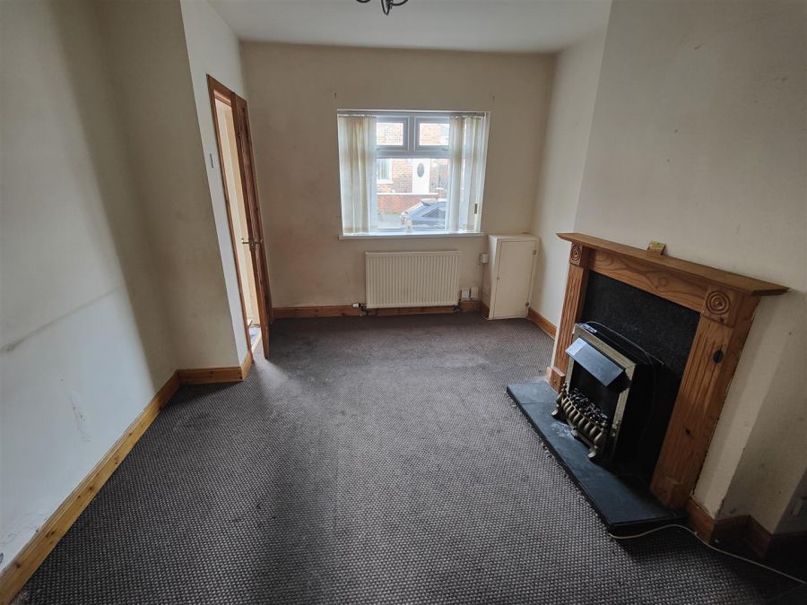 32 Dhu Varren Crescent