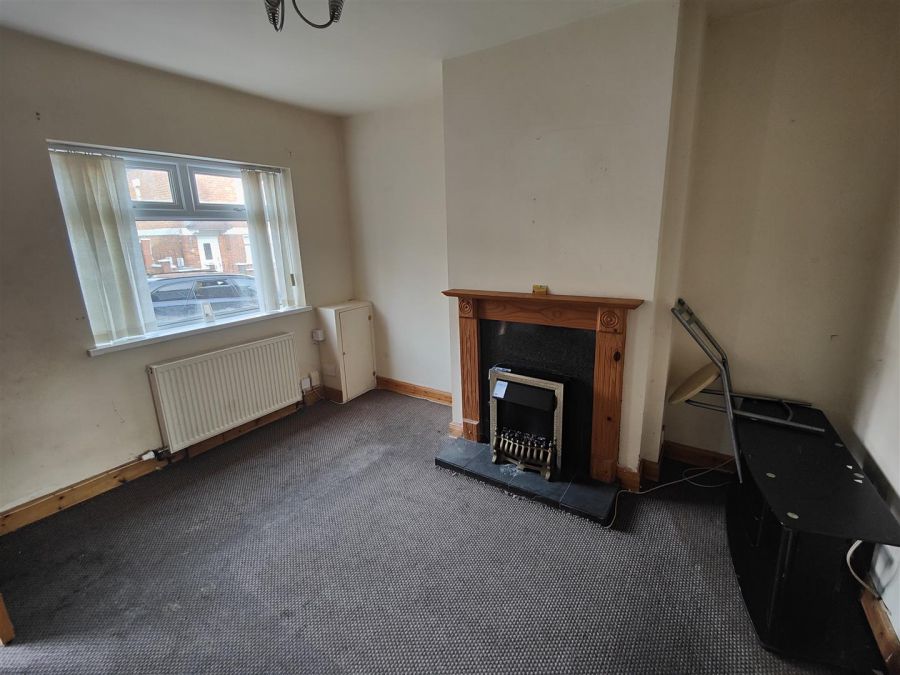 32 Dhu Varren Crescent