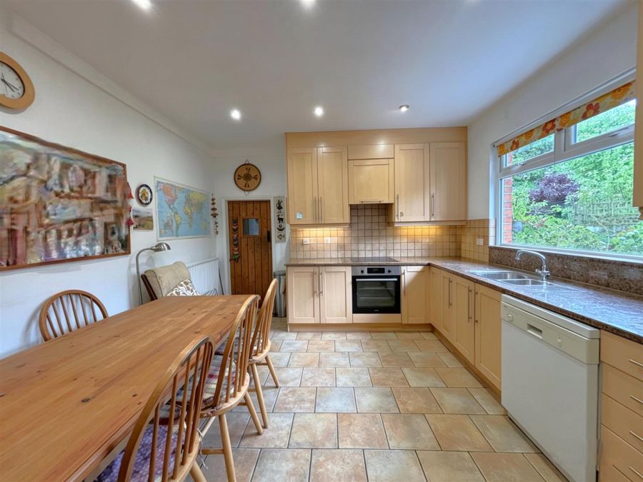 1 Ashley Gardens