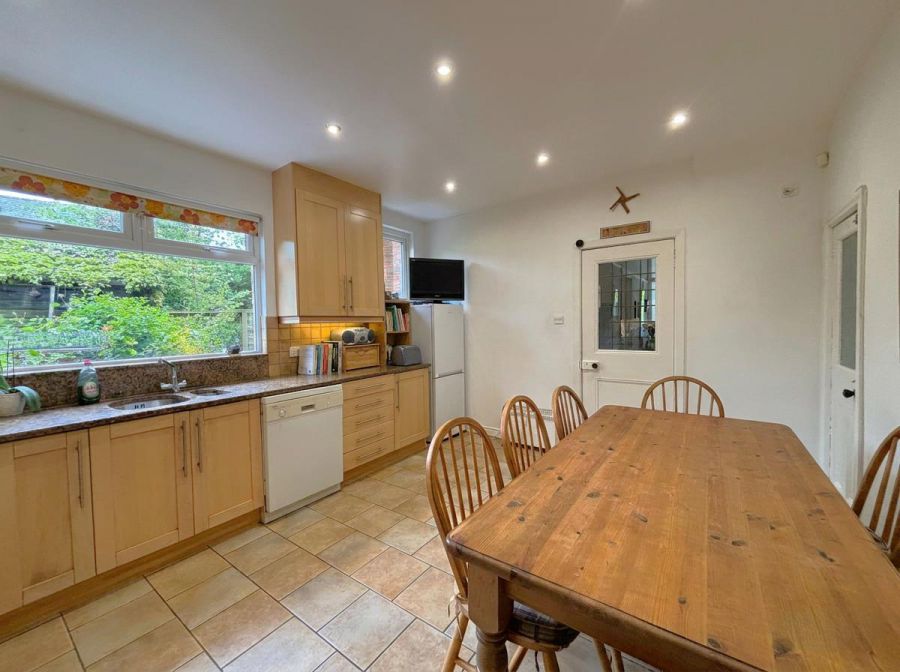 1 Ashley Gardens
