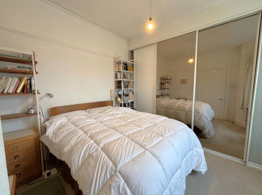 1 Ashley Gardens