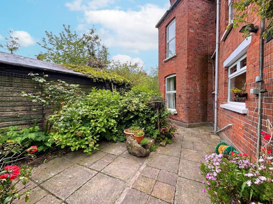 1 Ashley Gardens