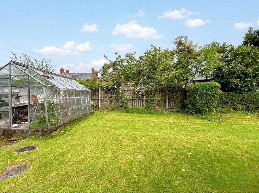 1 Ashley Gardens