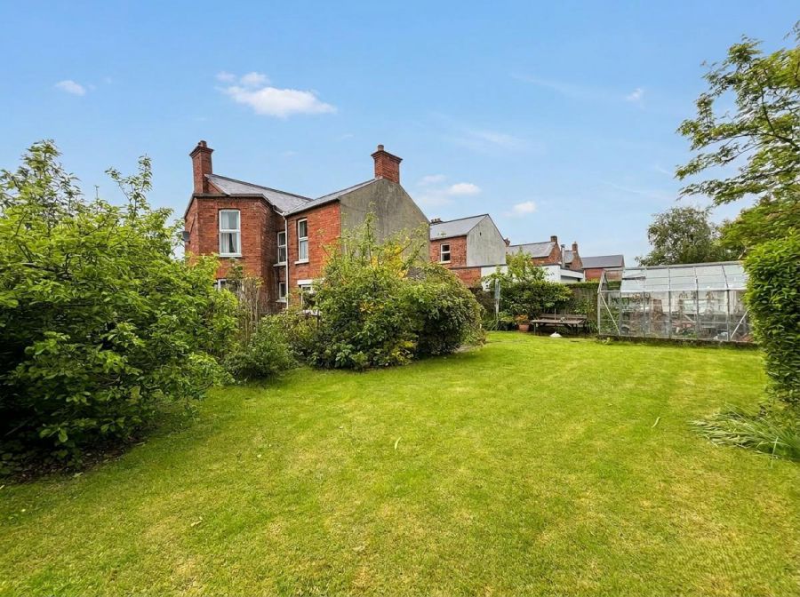 1 Ashley Gardens