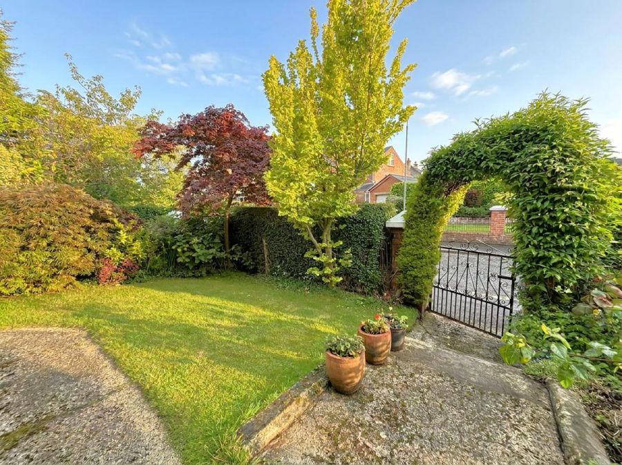 1 Ashley Gardens