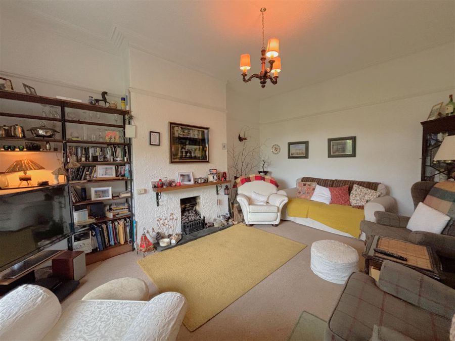 1 Ashley Gardens