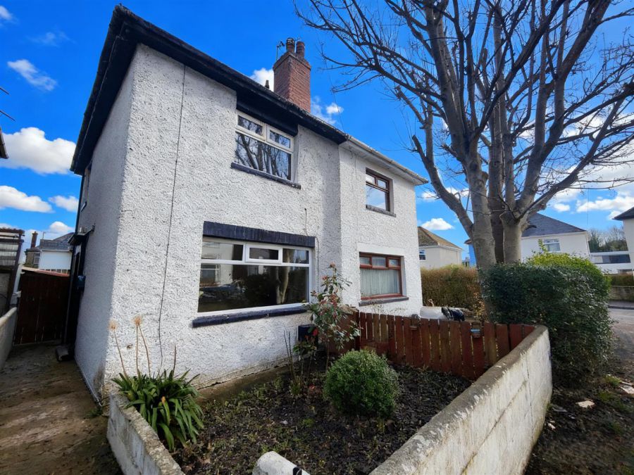 15 Fortwilliam Crescent