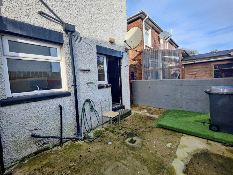 15 Fortwilliam Crescent