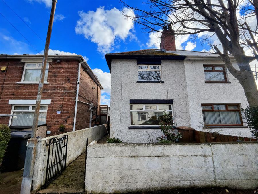 15 Fortwilliam Crescent