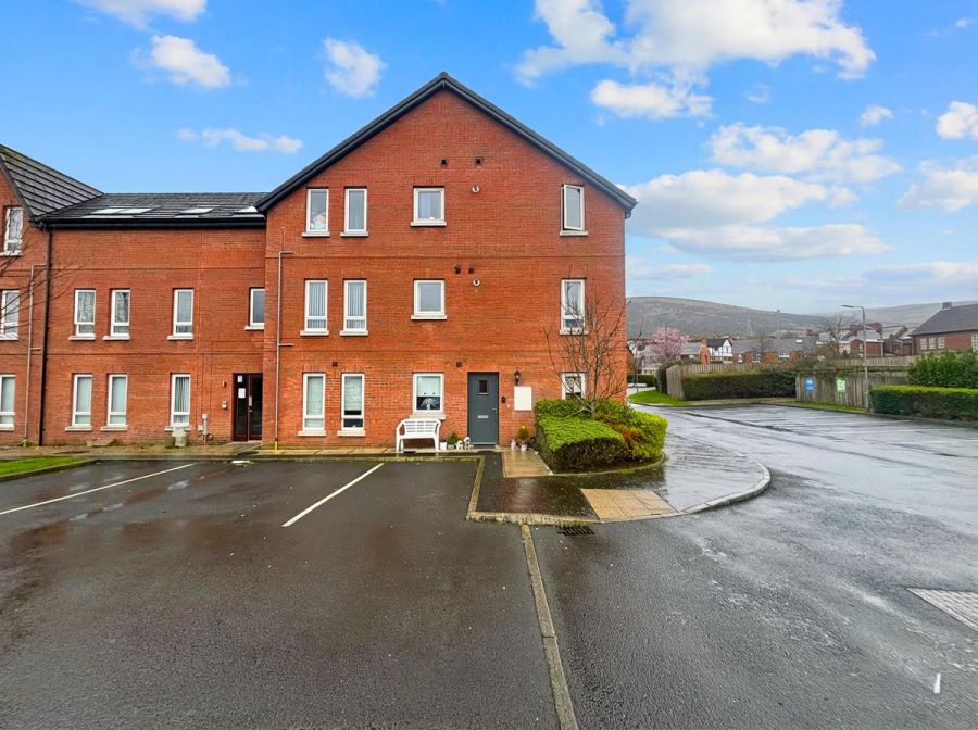 Apt 29 4 West Circular Close