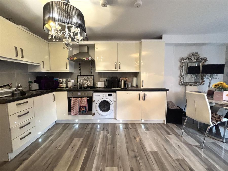 Apt 29 4 West Circular Close