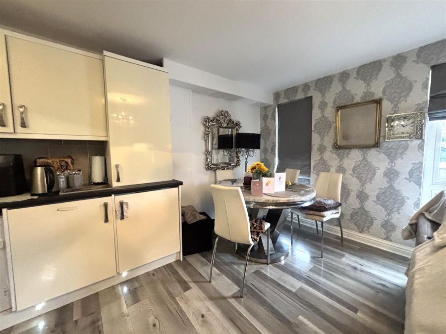 Apt 29 4 West Circular Close