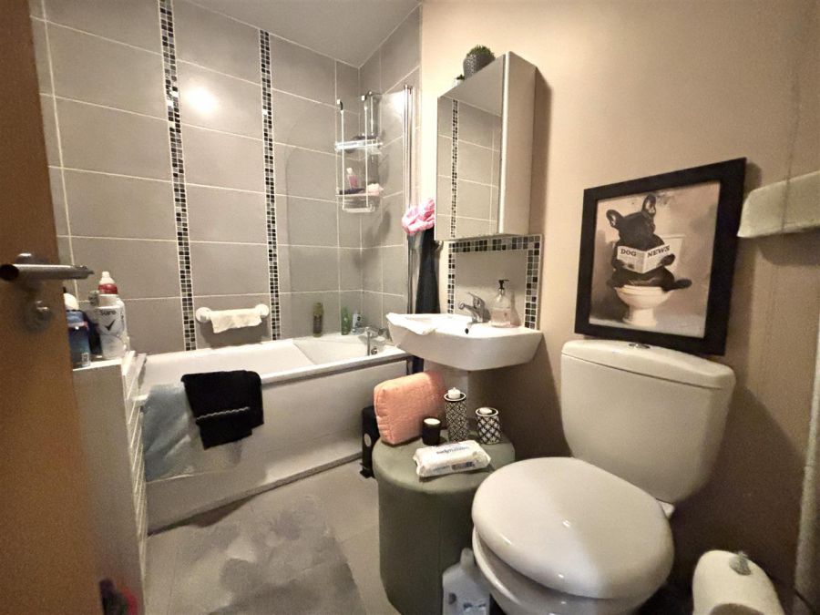 Apt 29 4 West Circular Close