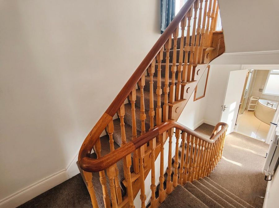 162 Ballygomartin Road