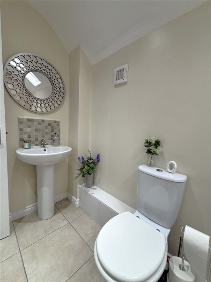 Apt 5, 11 Mill Valley Gardens