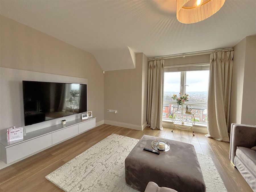 Apt 5, 11 Mill Valley Gardens