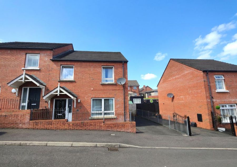 9 Blackdam Close
