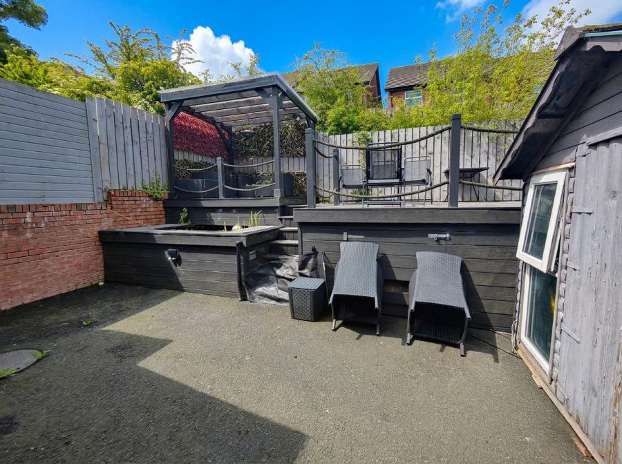 9 Blackdam Close