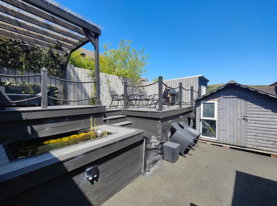 9 Blackdam Close
