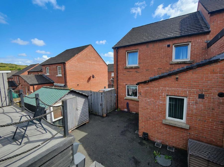 9 Blackdam Close