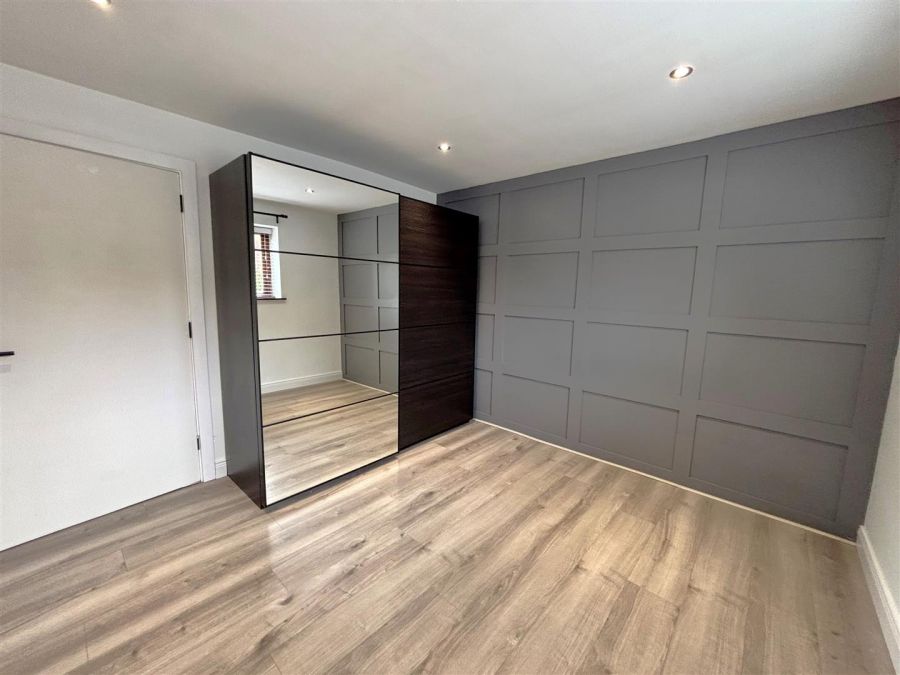 Flat 14, 87 West Circular Road