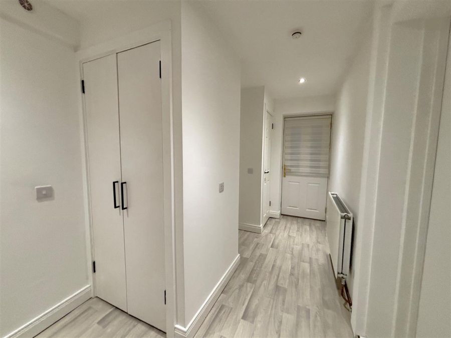 Flat 14, 87 West Circular Road