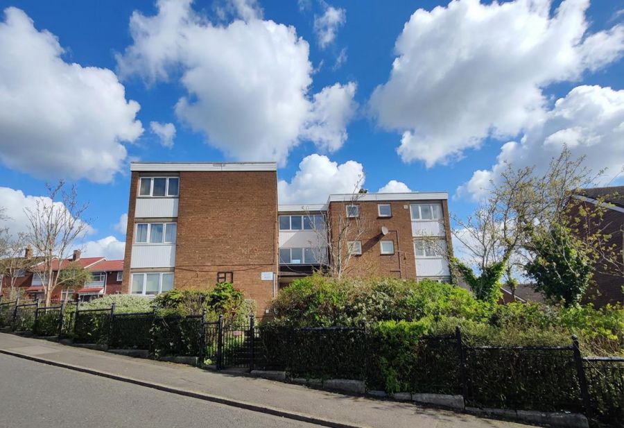 53C Sunningdale Gardens