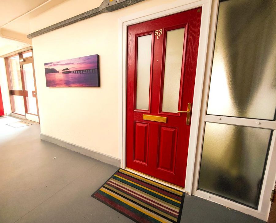 53C Sunningdale Gardens