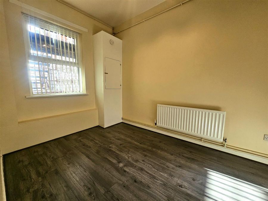 Flat 1, 20 Cliftonville Avenue