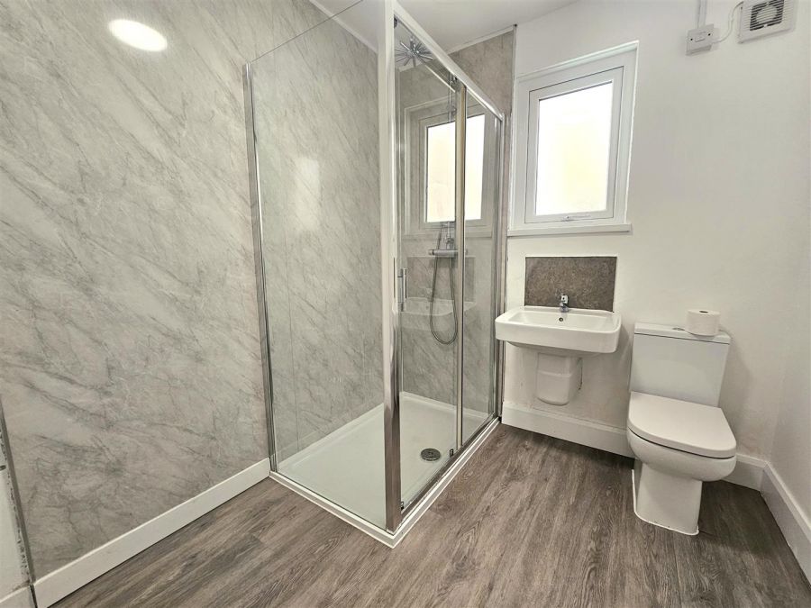 Flat 1, 20 Cliftonville Avenue