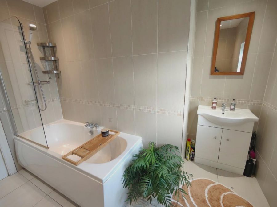 175 Fortwilliam Park