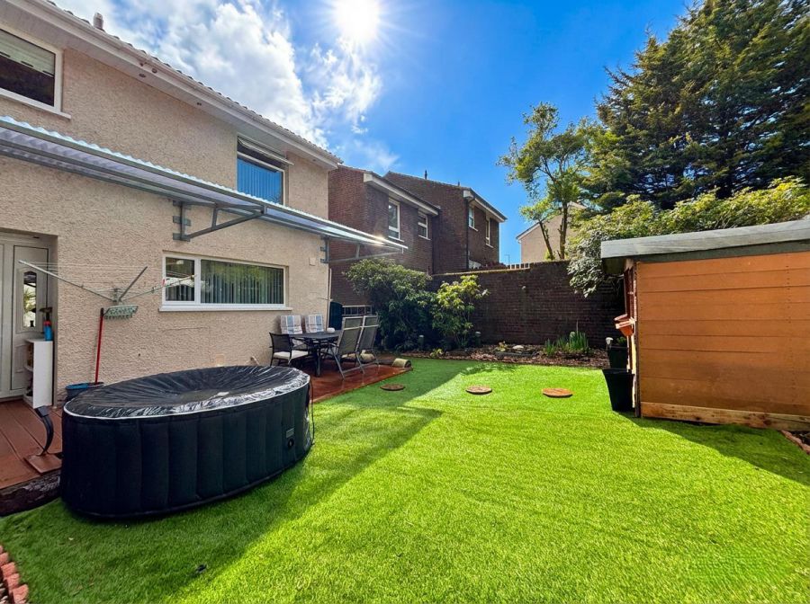 76 Farringdon Gardens